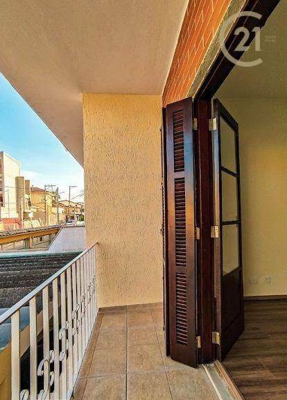 Casa à venda com 3 quartos, 156m² - Foto 2