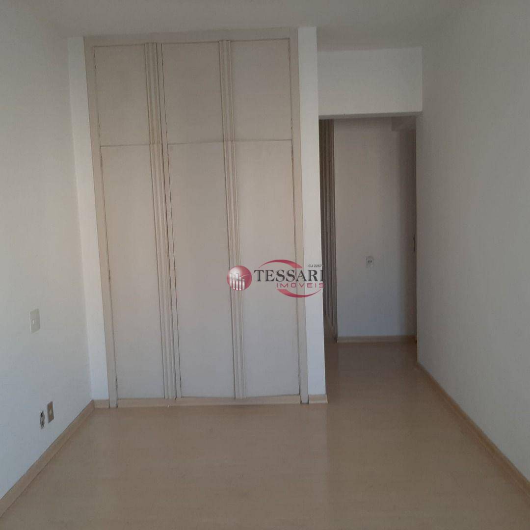 Apartamento à venda com 3 quartos, 167m² - Foto 15