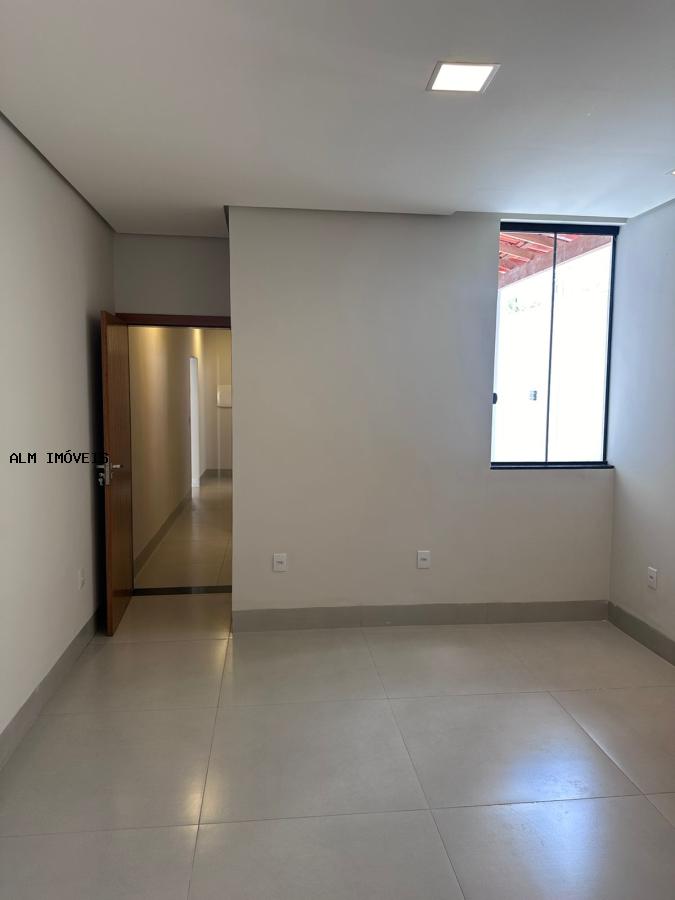 Casa à venda com 3 quartos, 247m² - Foto 15