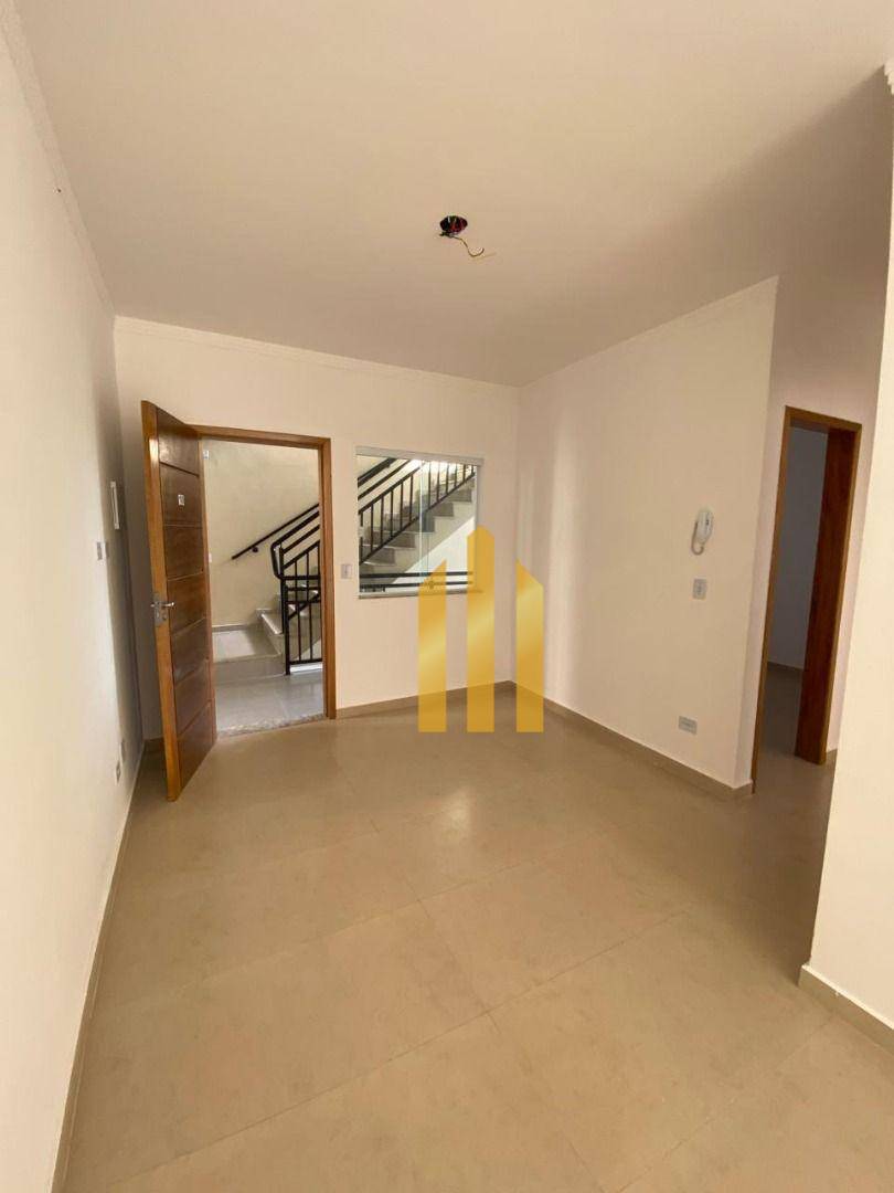 Apartamento à venda com 2 quartos, 40m² - Foto 2