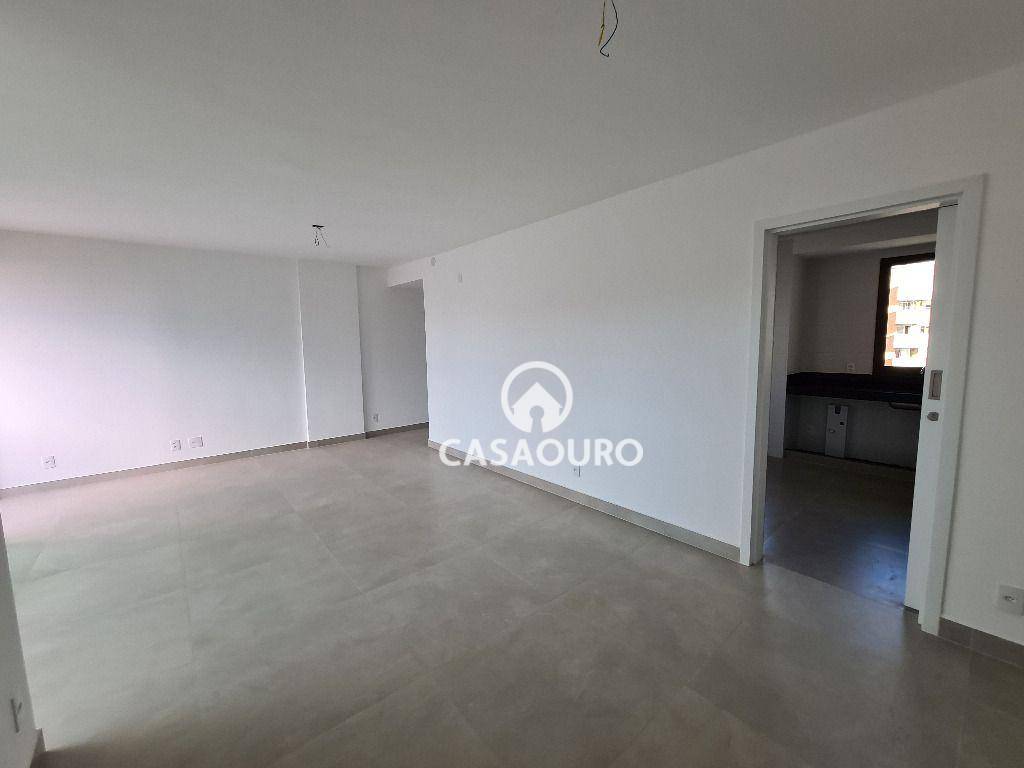 Apartamento à venda com 4 quartos, 133m² - Foto 3