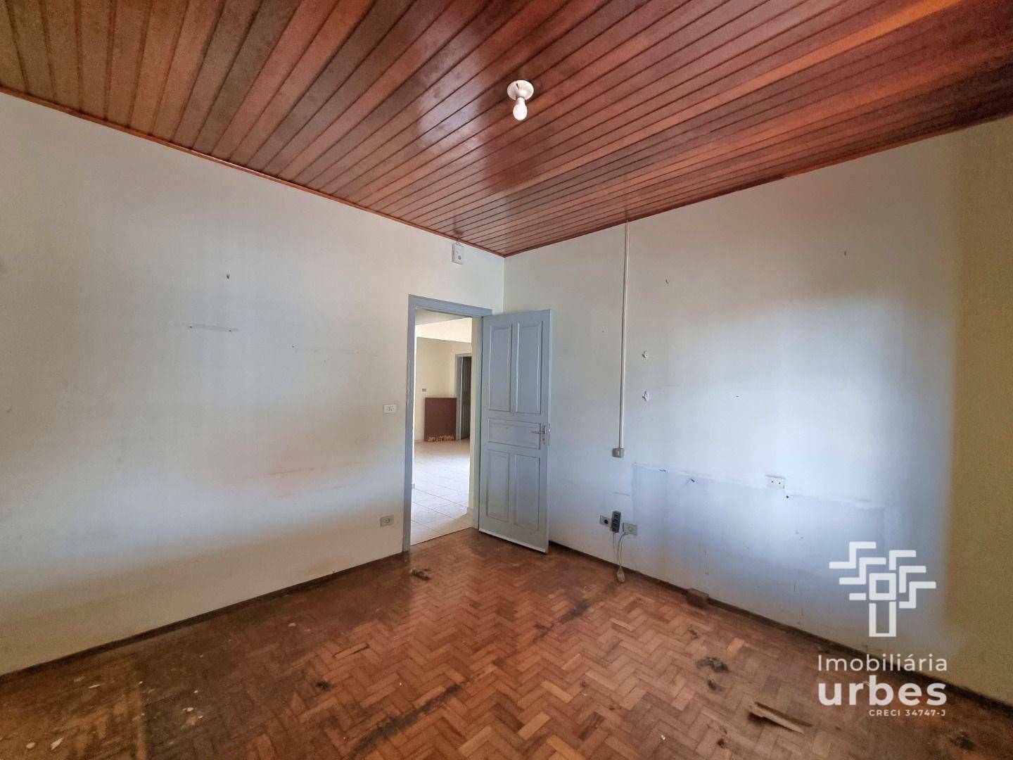 Casa à venda com 4 quartos, 255m² - Foto 11