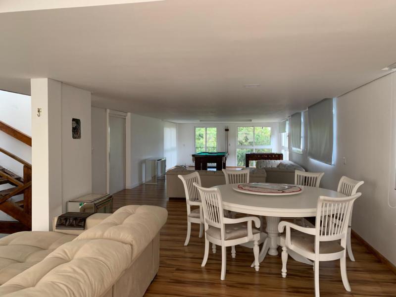 Casa à venda com 4 quartos, 315m² - Foto 9