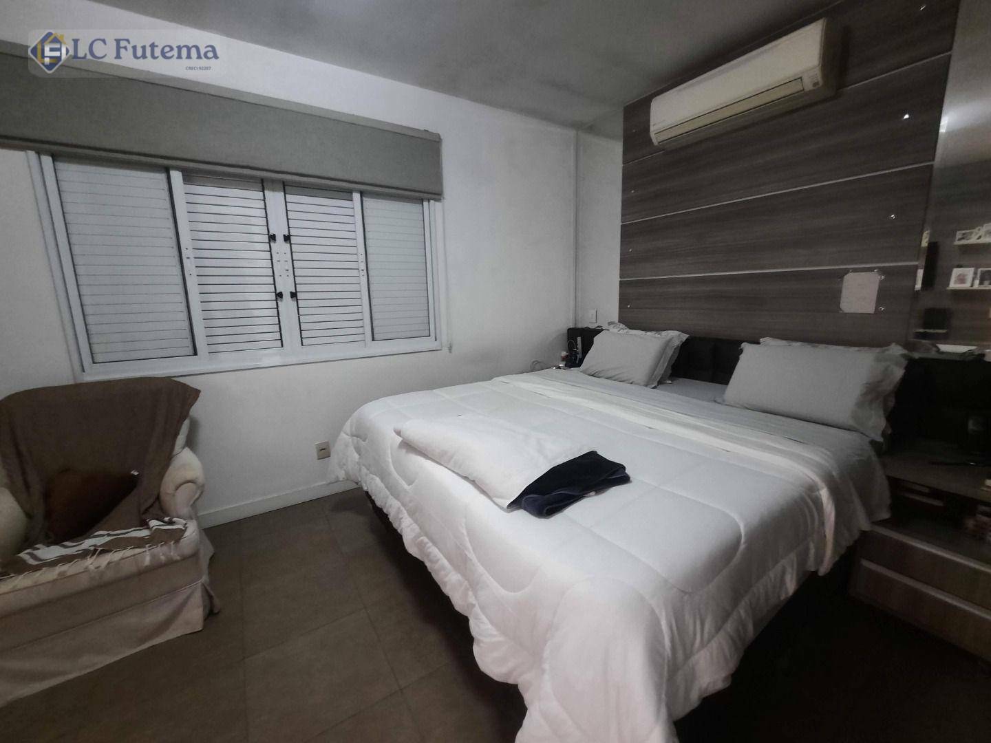 Casa de Condomínio à venda e aluguel com 4 quartos, 219m² - Foto 21