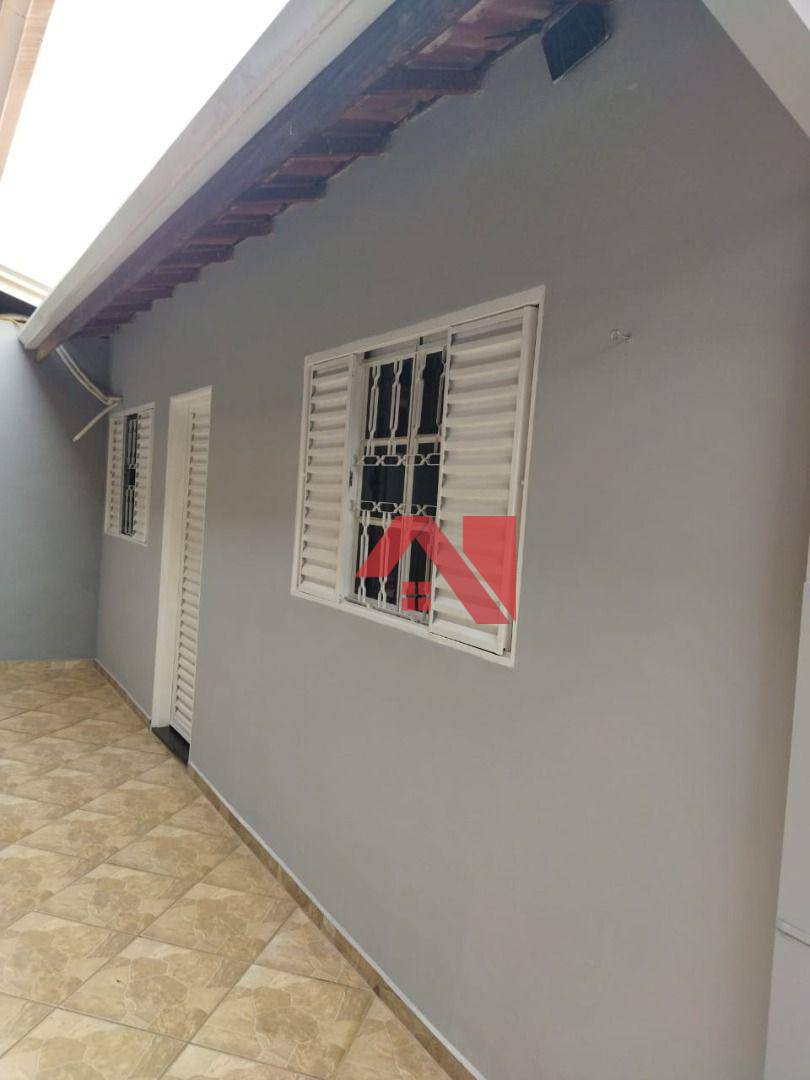 Casa de Condomínio à venda com 3 quartos, 182m² - Foto 4