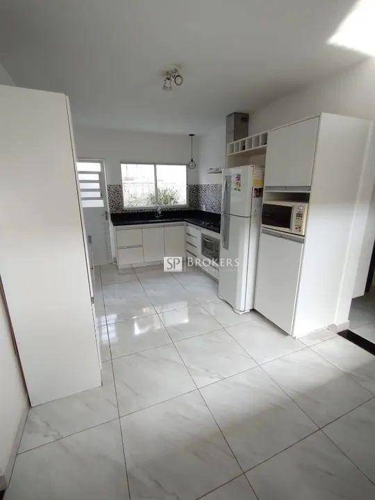 Casa à venda com 3 quartos, 120m² - Foto 10