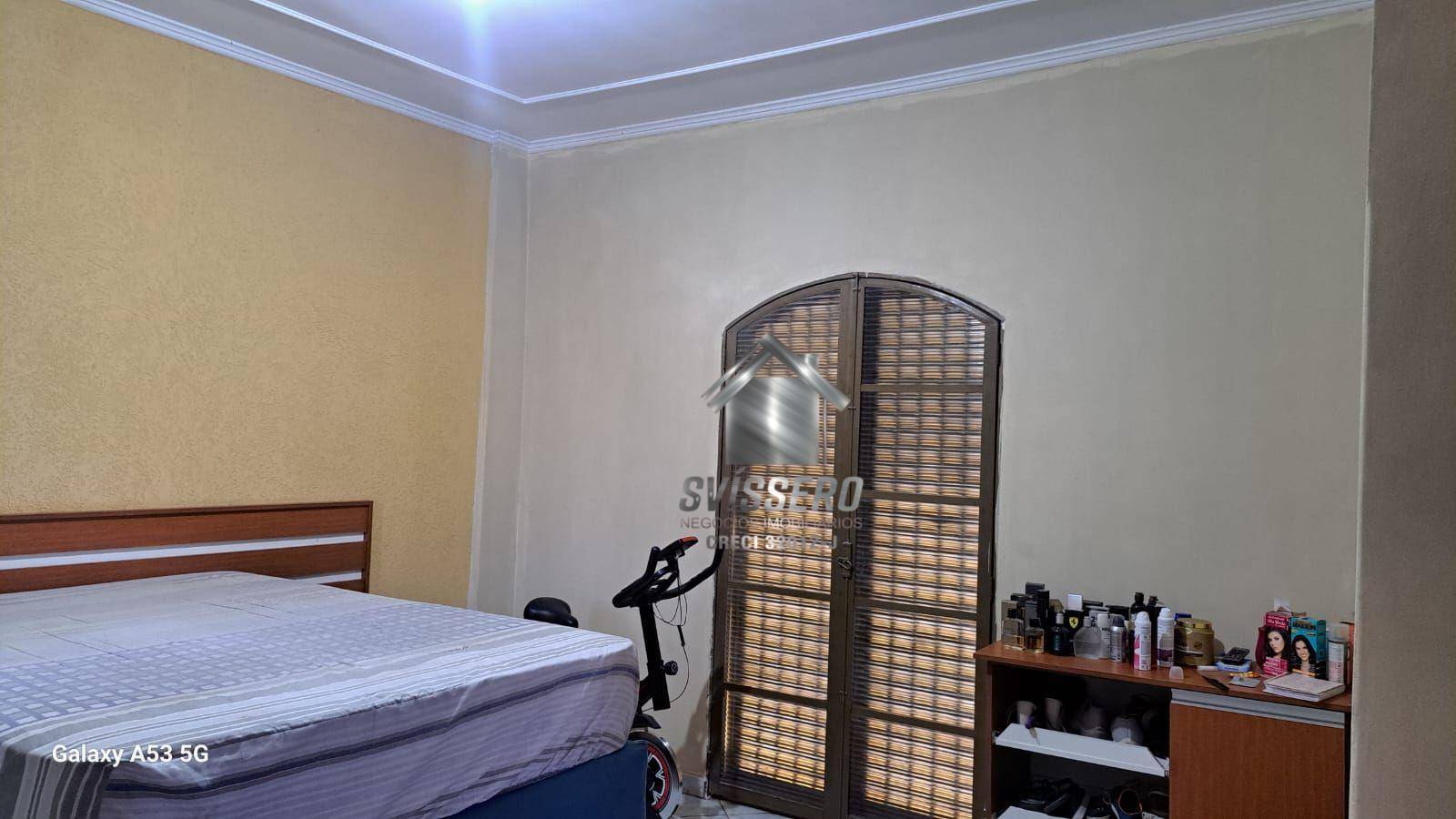 Casa, 3 quartos, 287 m² - Foto 1