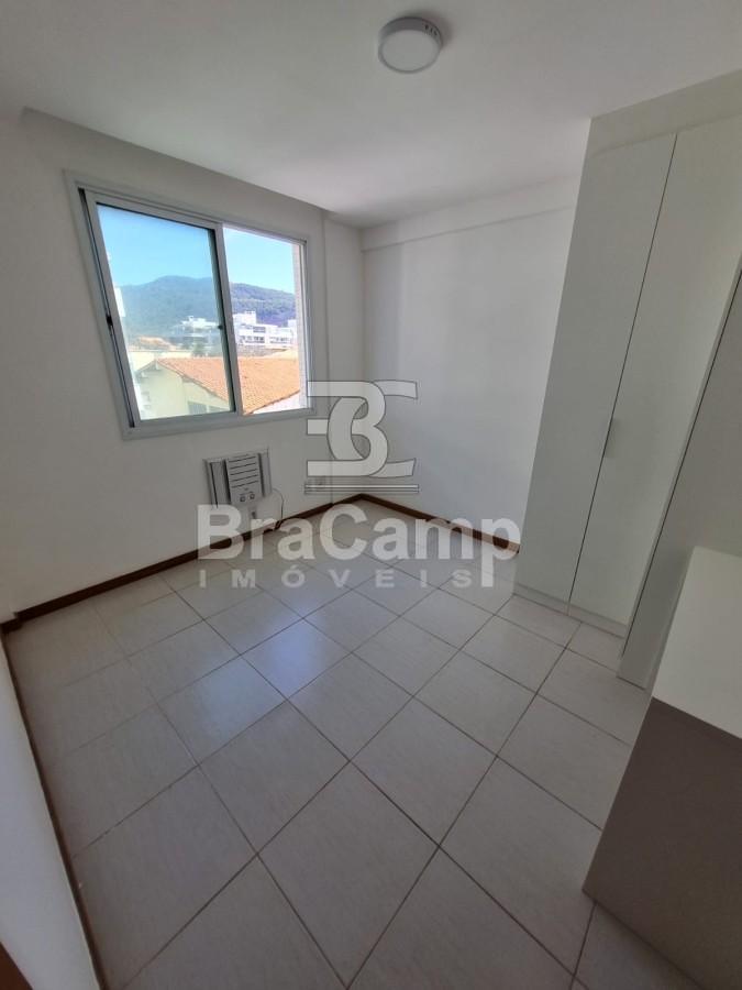 Apartamento para alugar com 3 quartos, 105m² - Foto 13