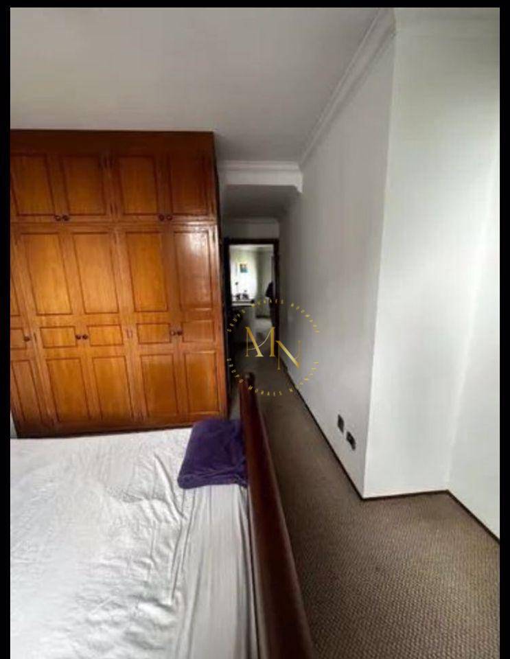 Apartamento à venda com 3 quartos, 215m² - Foto 10