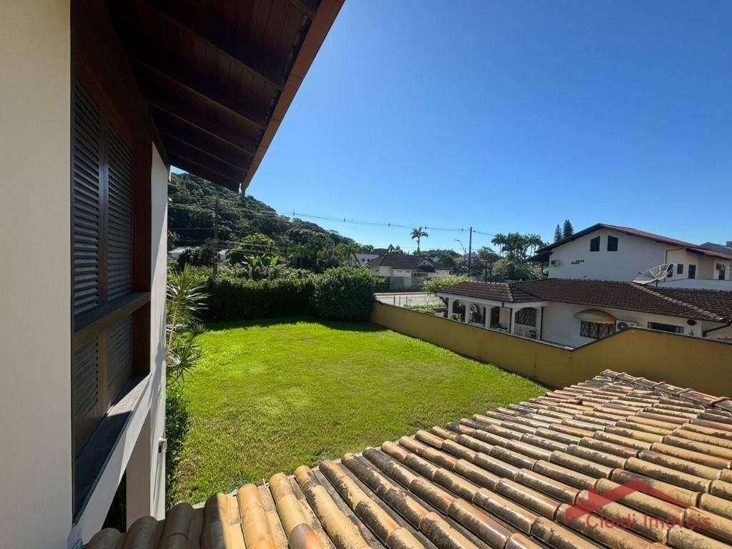 Casa, 3 quartos, 280 m² - Foto 13