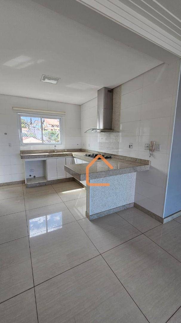 Apartamento à venda com 3 quartos, 122m² - Foto 4