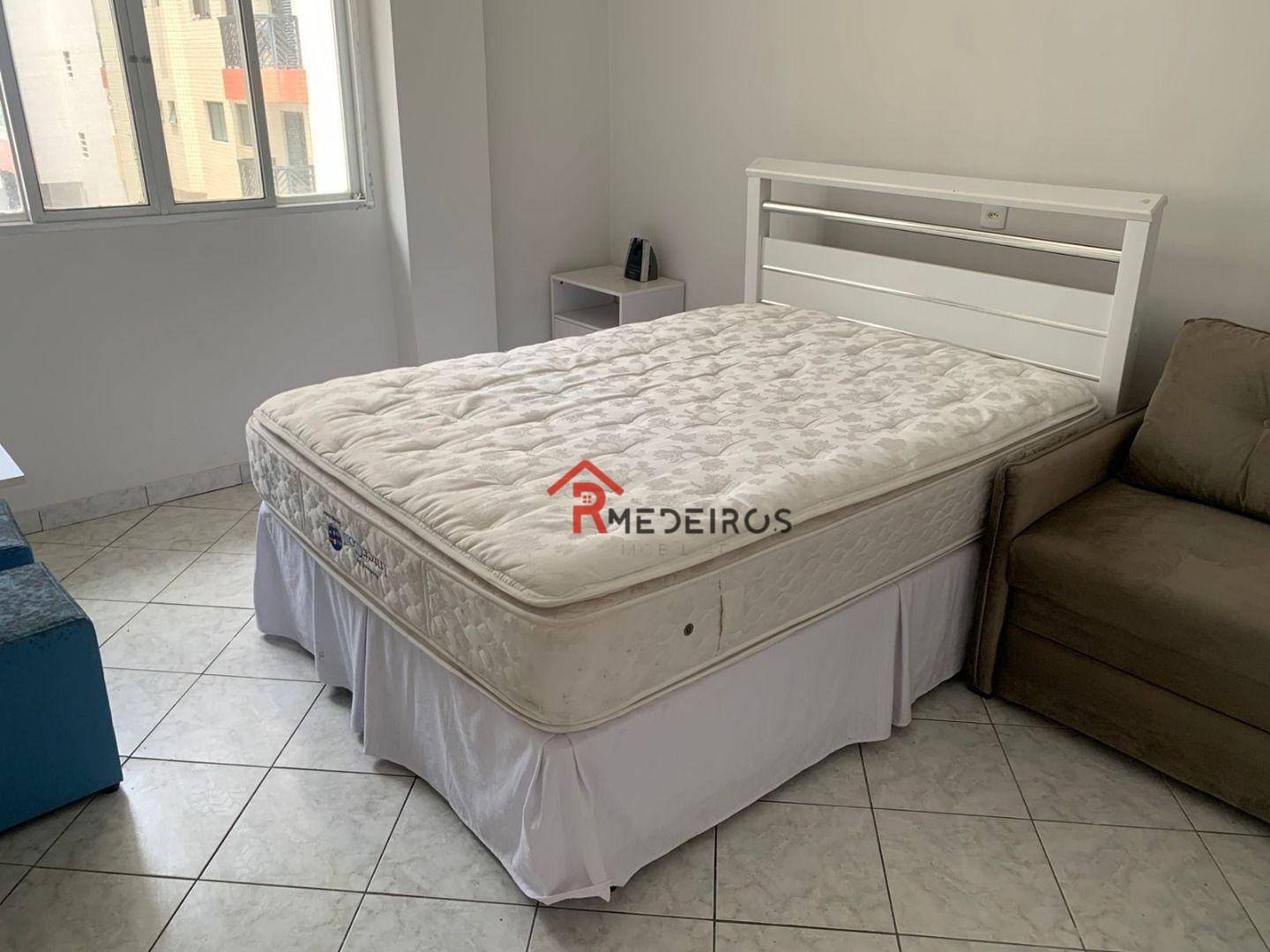 Apartamento à venda com 1 quarto, 45m² - Foto 11