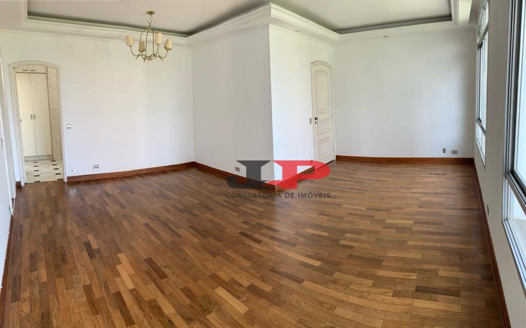 Apartamento para alugar com 3 quartos, 123m² - Foto 1