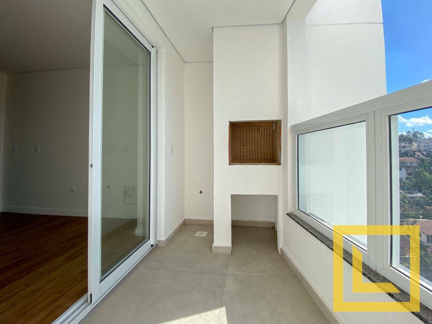 Apartamento à venda com 3 quartos, 149m² - Foto 5