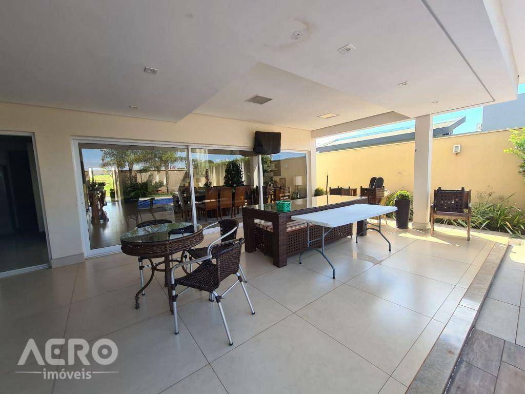 Casa de Condomínio à venda com 4 quartos, 408m² - Foto 25