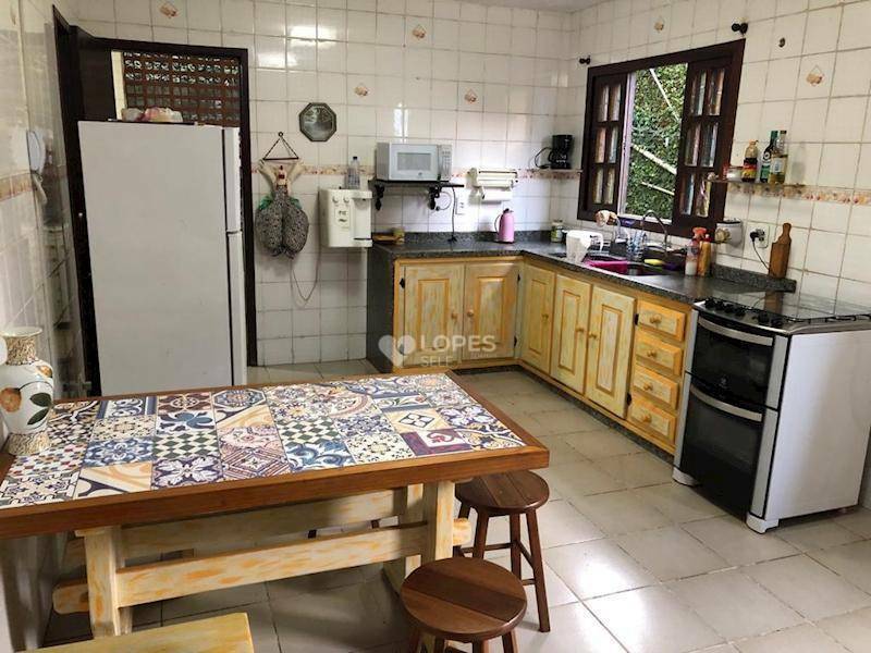 Casa à venda com 4 quartos, 350m² - Foto 18