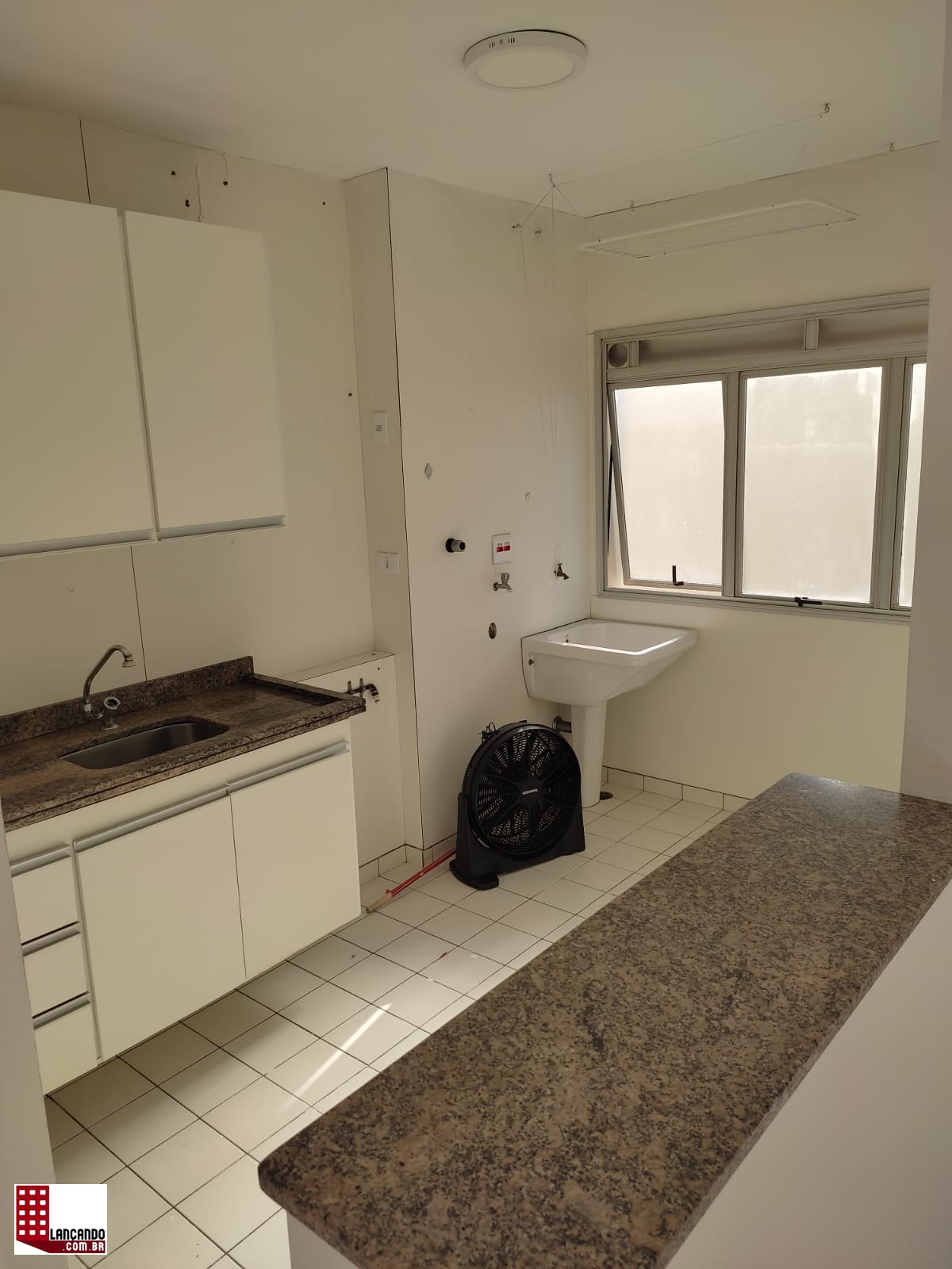 Apartamento à venda com 3 quartos, 45m² - Foto 1