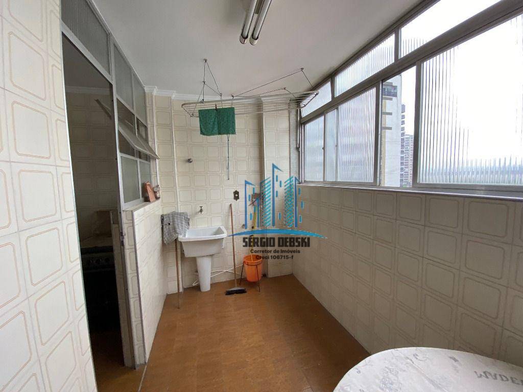 Apartamento à venda com 3 quartos, 127m² - Foto 19