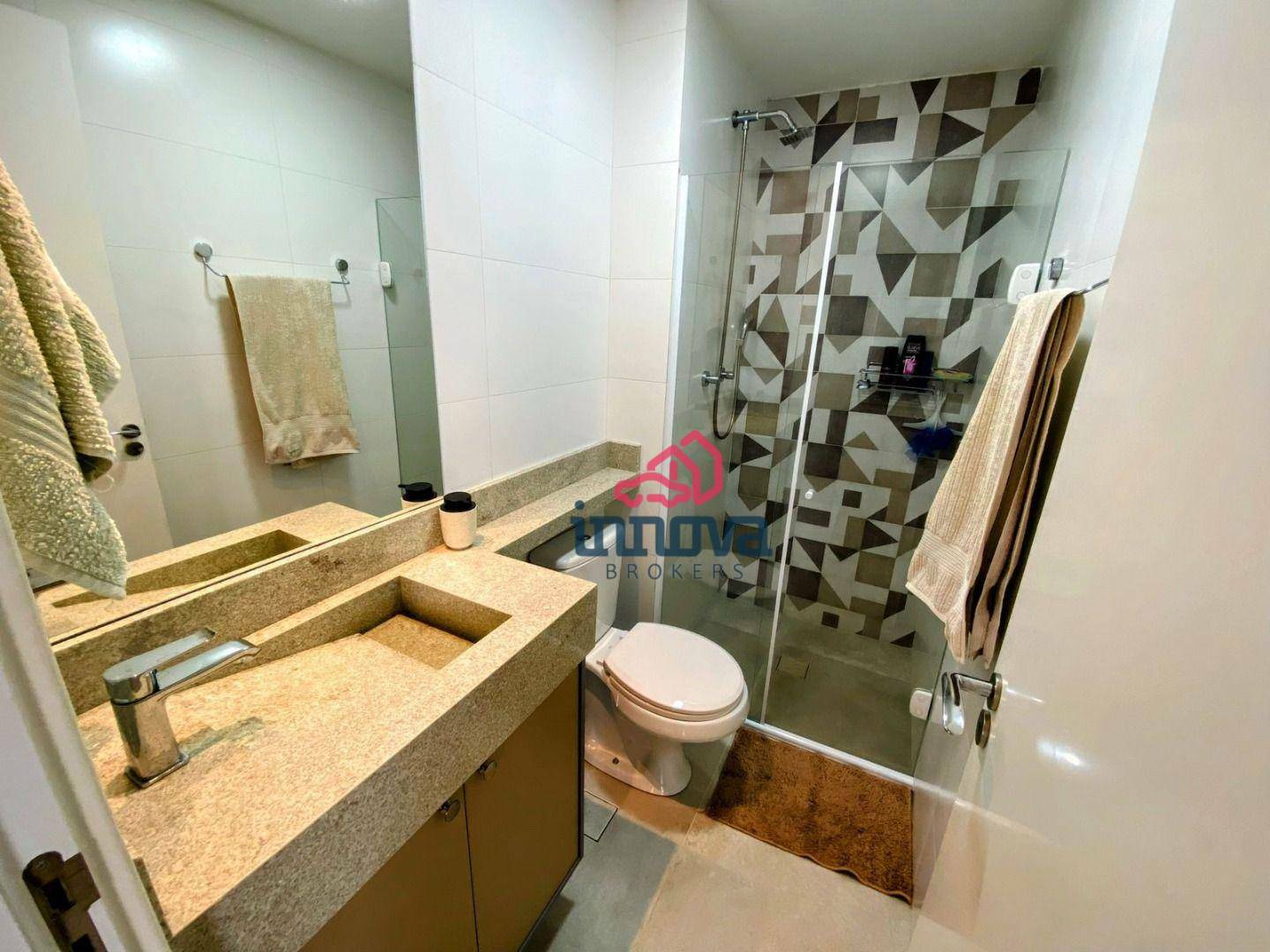 Apartamento à venda com 2 quartos, 65m² - Foto 20