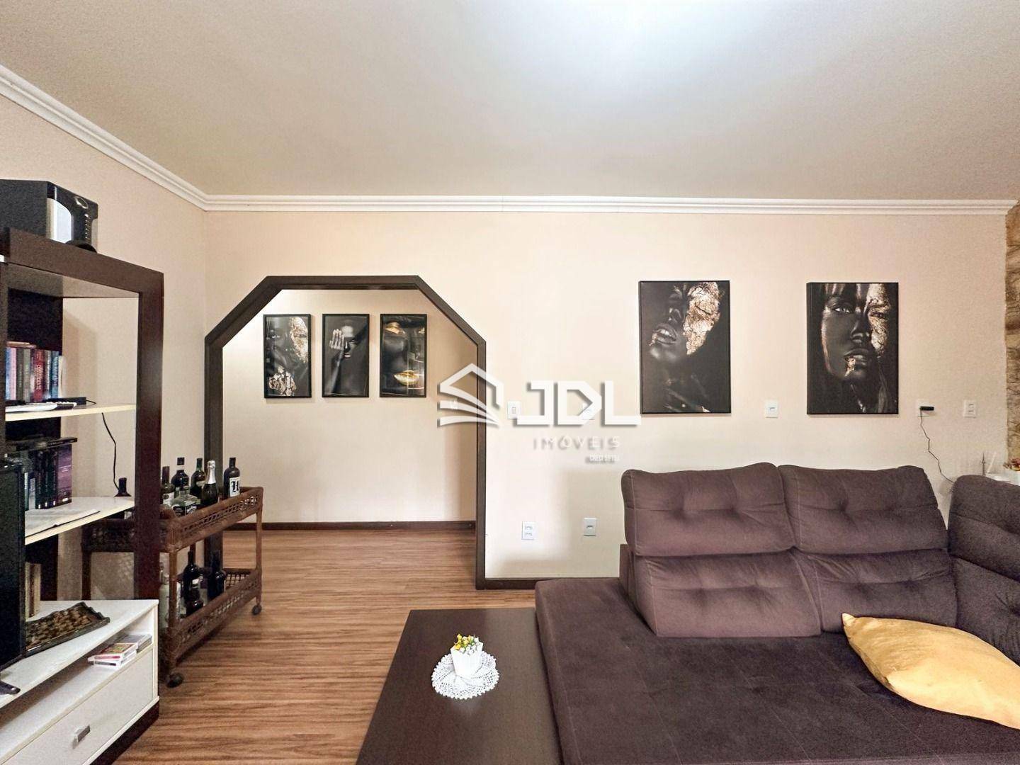 Casa à venda com 5 quartos, 335m² - Foto 22