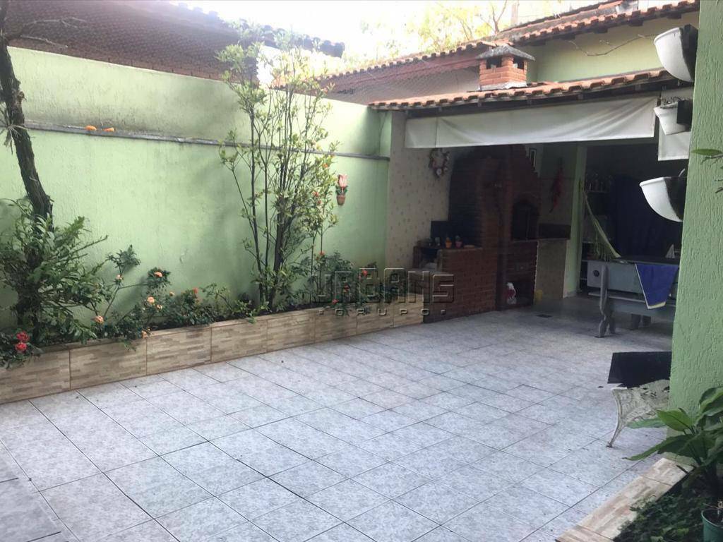 Casa de Condomínio à venda com 3 quartos, 250m² - Foto 18