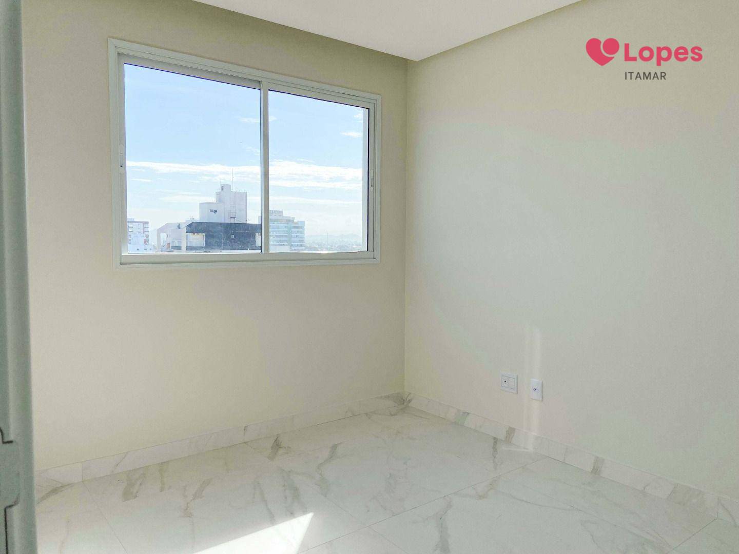 Apartamento à venda com 3 quartos, 115m² - Foto 10