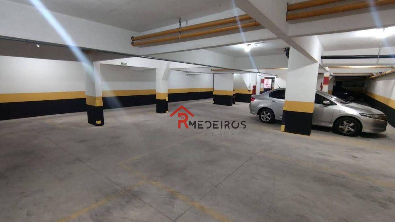 Apartamento à venda com 2 quartos, 70m² - Foto 21