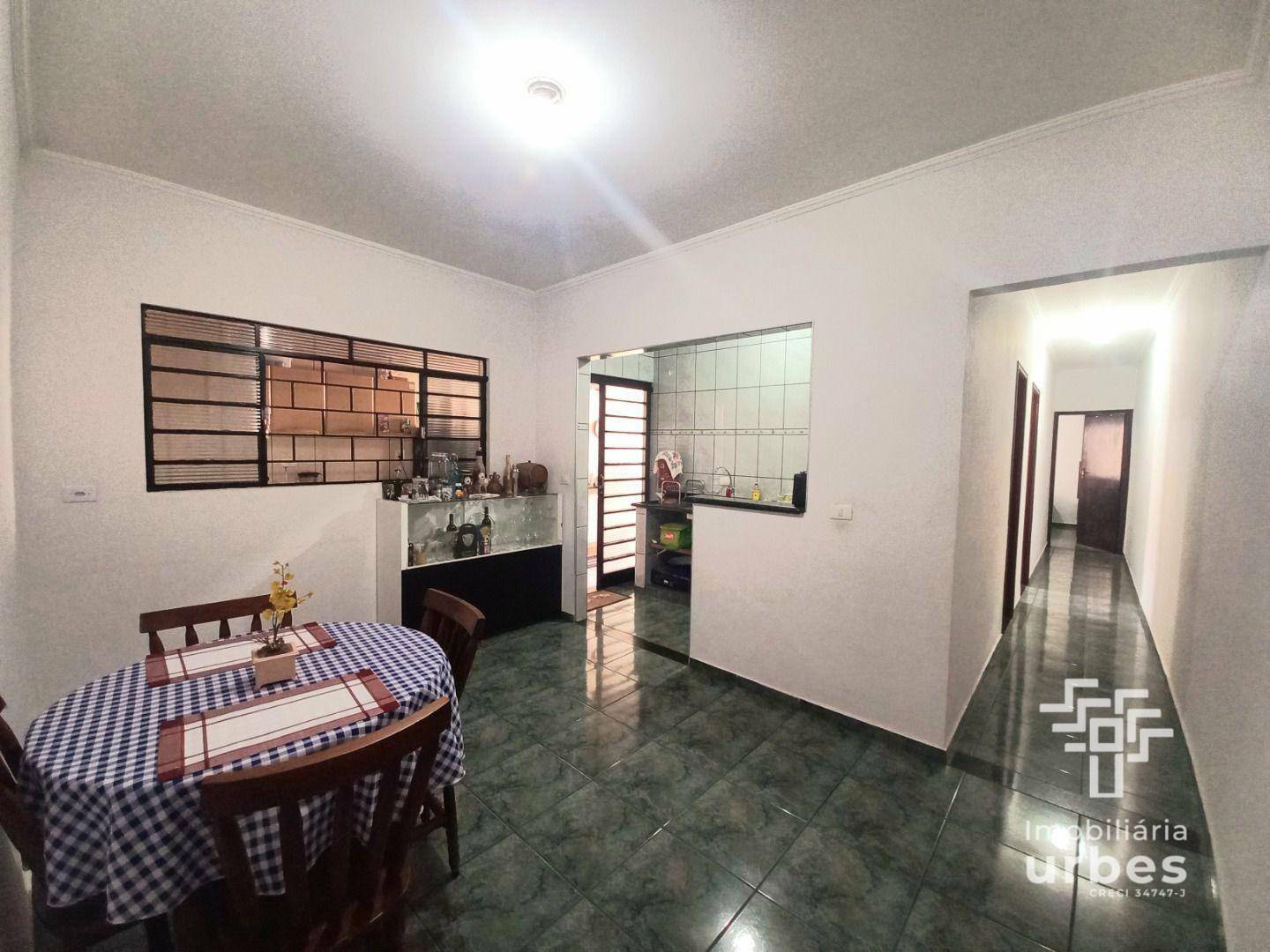 Casa à venda com 2 quartos, 120m² - Foto 3