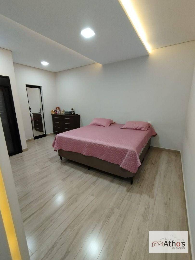 Casa de Condomínio à venda com 3 quartos, 131m² - Foto 2