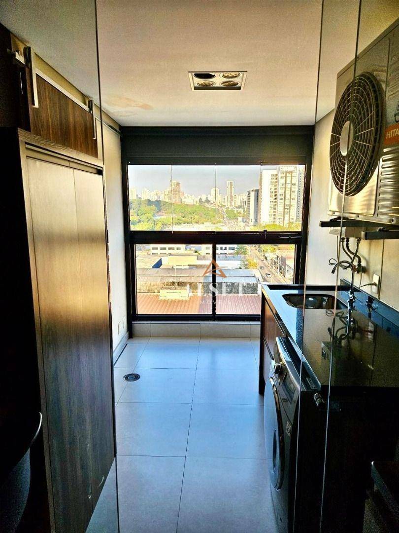 Apartamento à venda com 1 quarto, 70m² - Foto 24