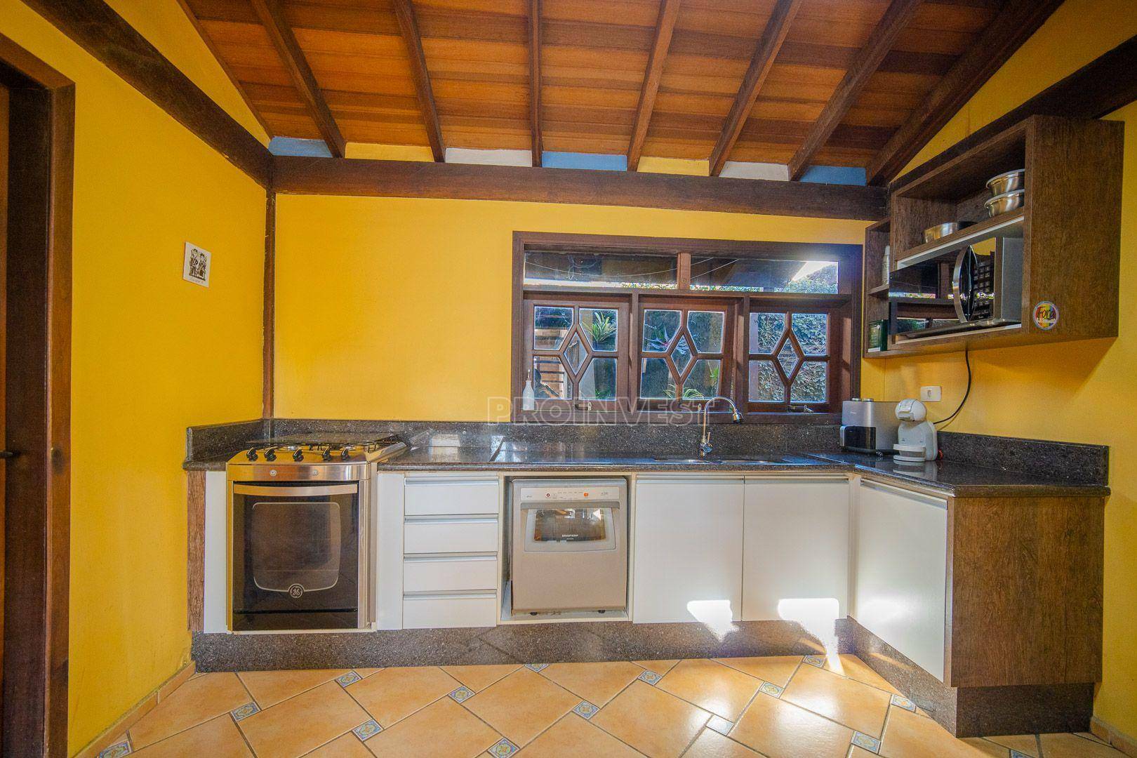 Casa de Condomínio à venda com 3 quartos, 233m² - Foto 19