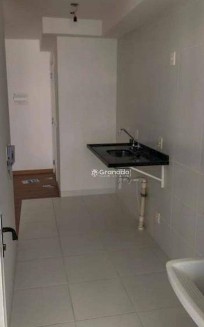 Apartamento à venda com 3 quartos, 79m² - Foto 18