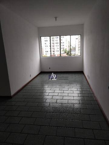 Apartamento à venda com 2 quartos, 58m² - Foto 7