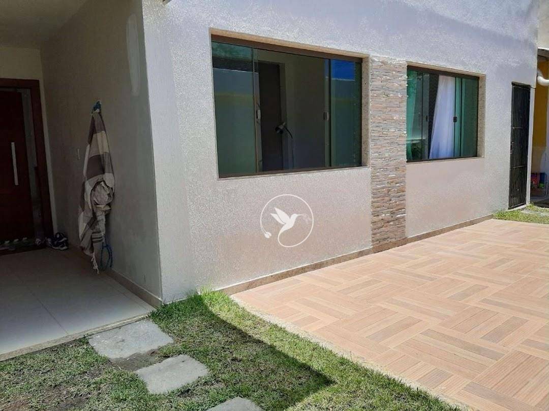 Casa à venda com 3 quartos, 120m² - Foto 2