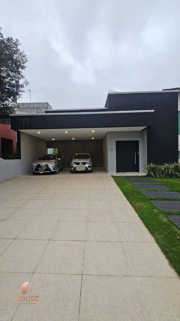 Casa de Condomínio à venda com 3 quartos, 300m² - Foto 1