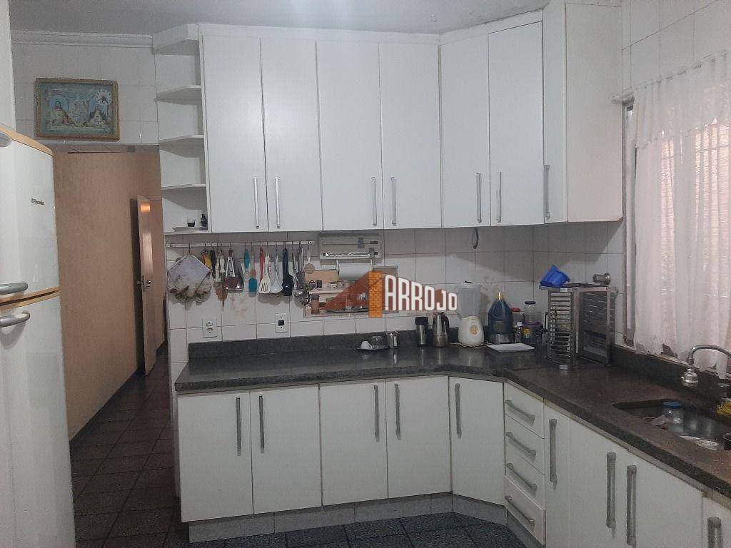 Sobrado à venda com 3 quartos, 216m² - Foto 16