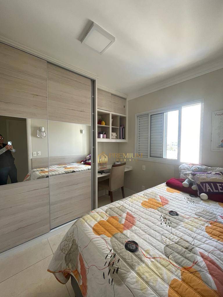 Apartamento à venda com 3 quartos, 99m² - Foto 3