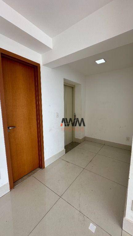 Apartamento para alugar com 3 quartos, 141m² - Foto 3