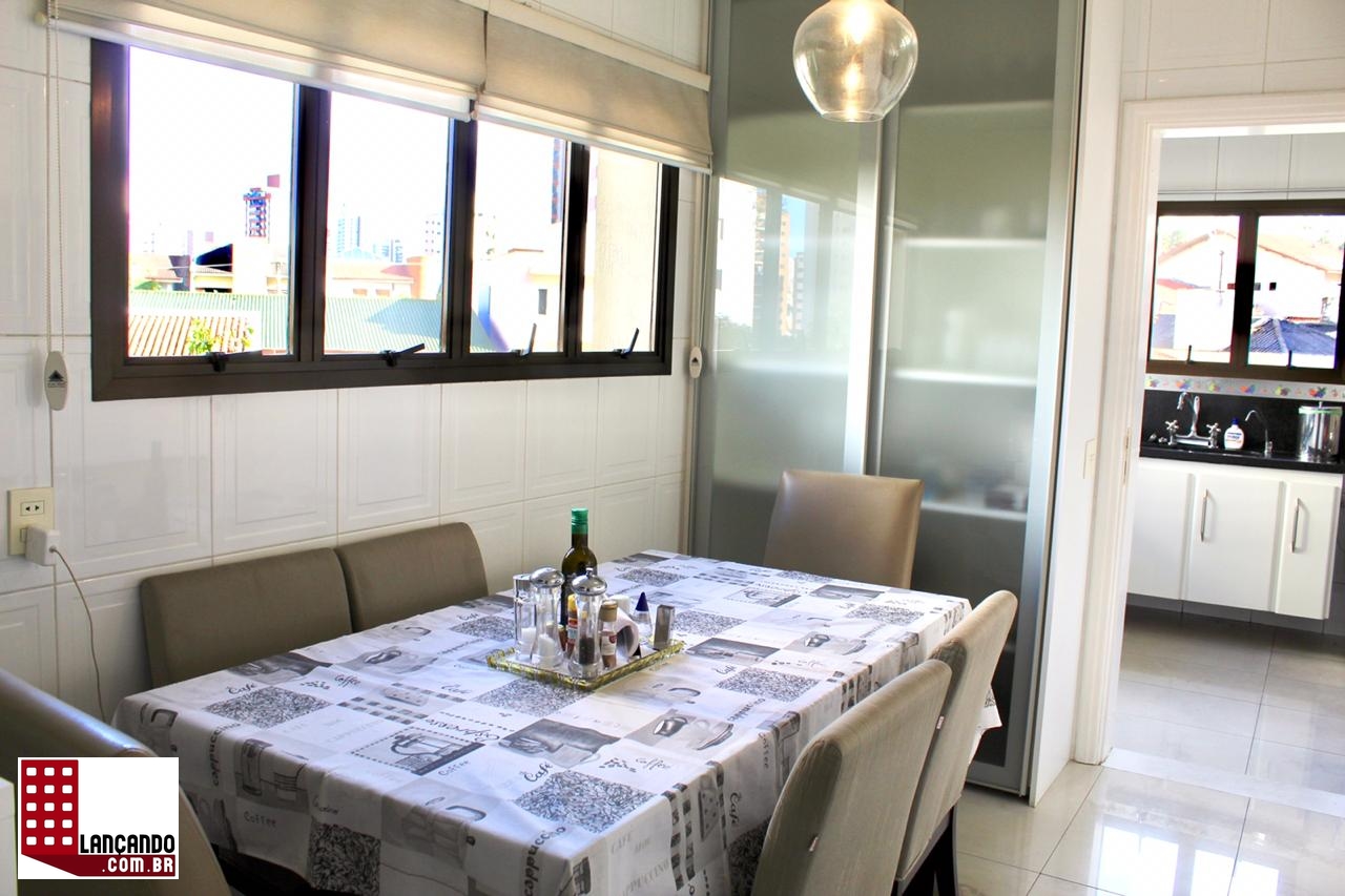 Apartamento à venda com 3 quartos, 230m² - Foto 7