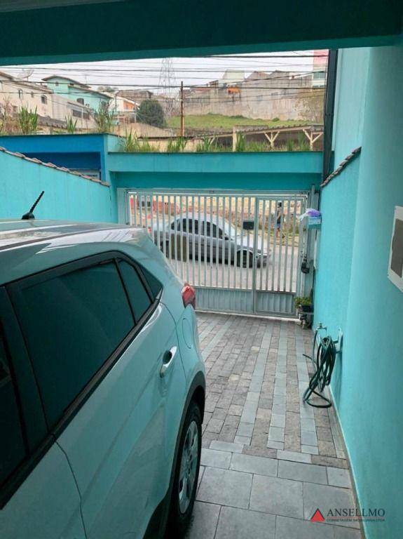 Sobrado à venda com 2 quartos, 129m² - Foto 1