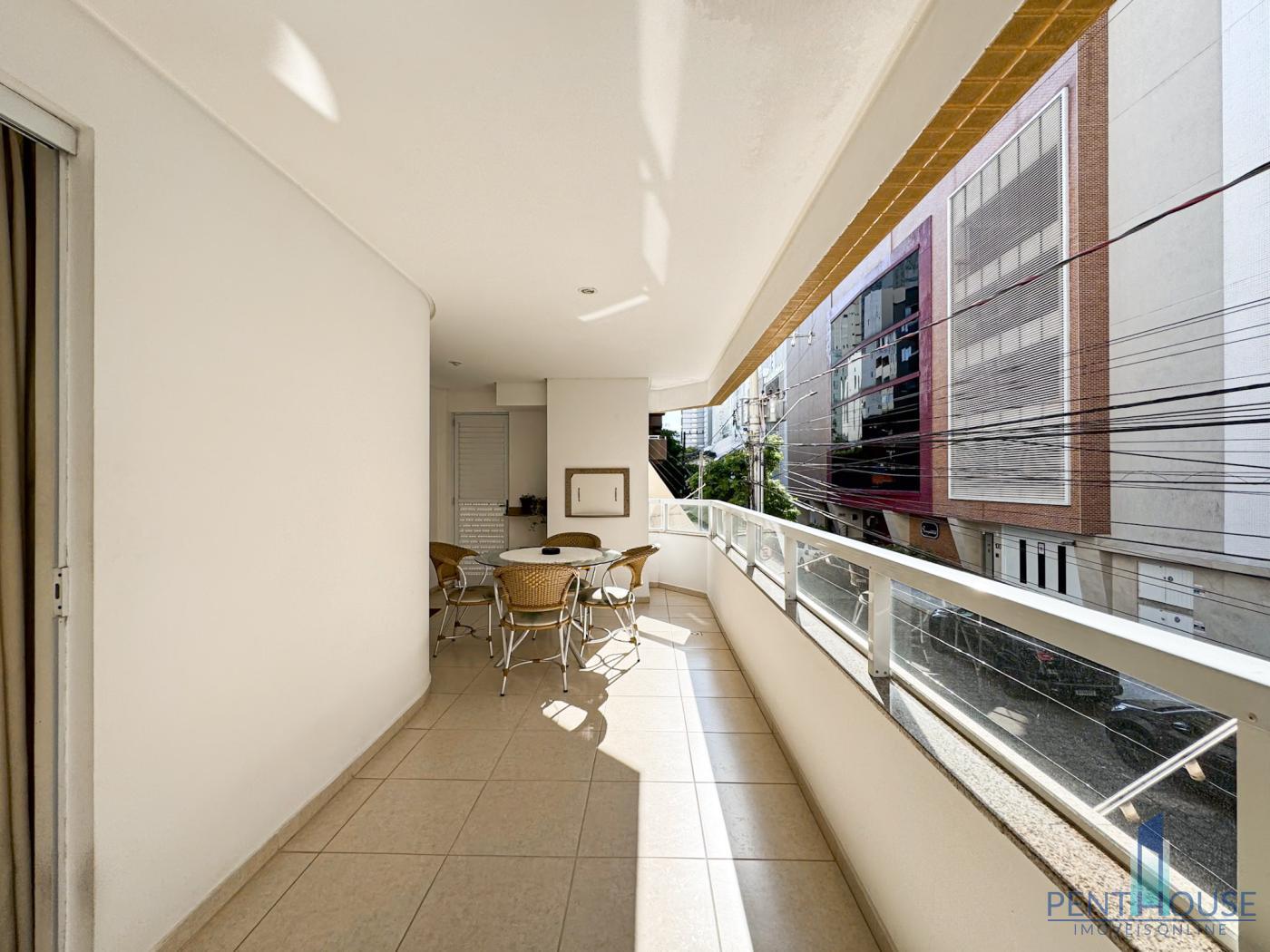 Apartamento à venda com 3 quartos, 177m² - Foto 7