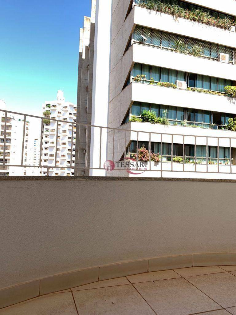 Apartamento à venda com 3 quartos, 185m² - Foto 19