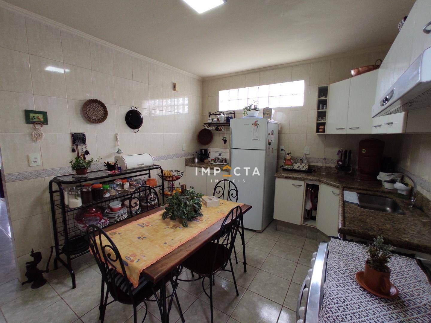 Casa à venda com 3 quartos, 157m² - Foto 17