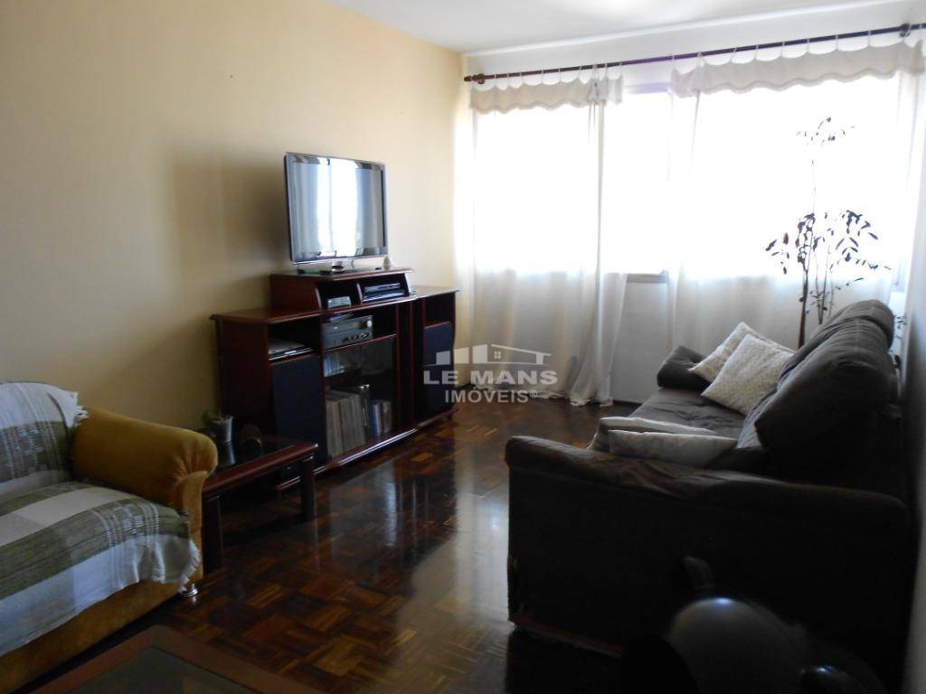 Apartamento à venda com 3 quartos, 95m² - Foto 11