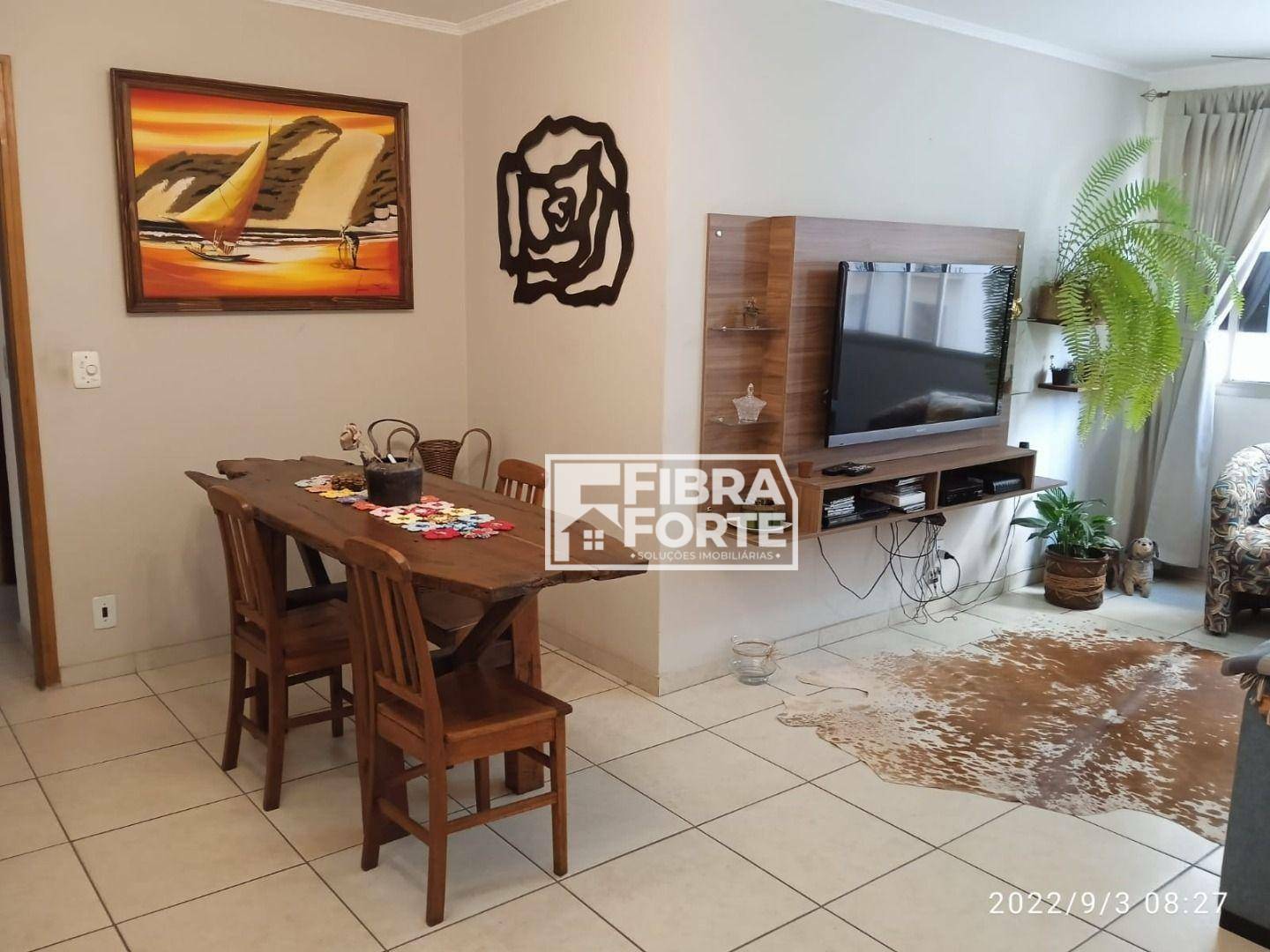 Apartamento à venda com 2 quartos, 70m² - Foto 4