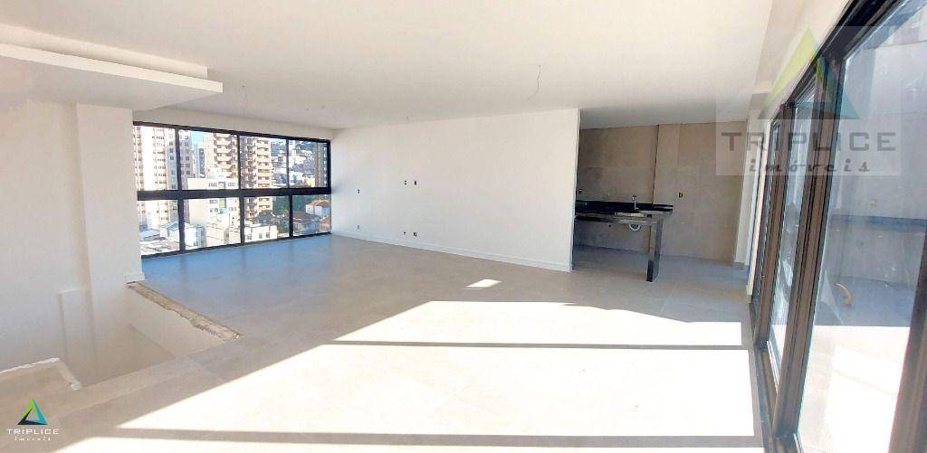 Cobertura, 5 quartos, 352 m² - Foto 2