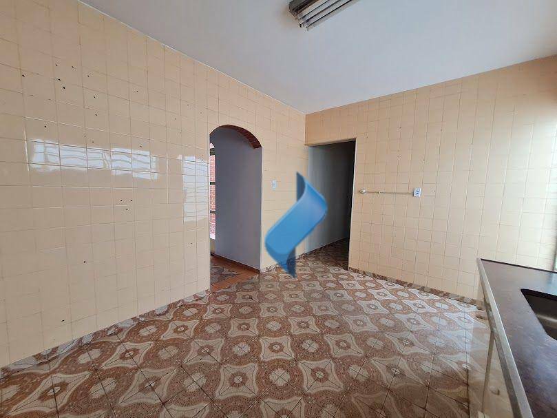 Casa à venda e aluguel com 3 quartos, 139m² - Foto 17