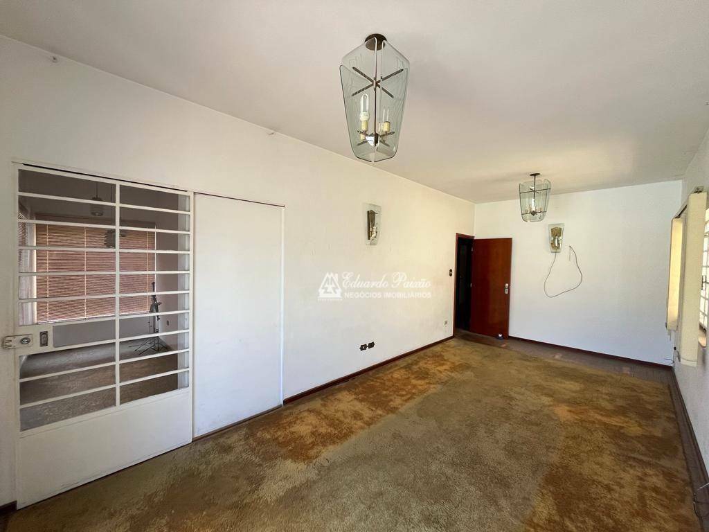 Casa à venda com 3 quartos, 181m² - Foto 9