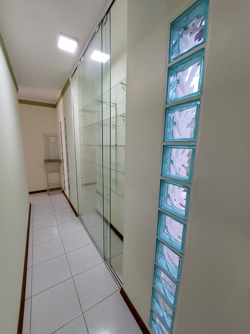 Casa à venda com 3 quartos, 280m² - Foto 5