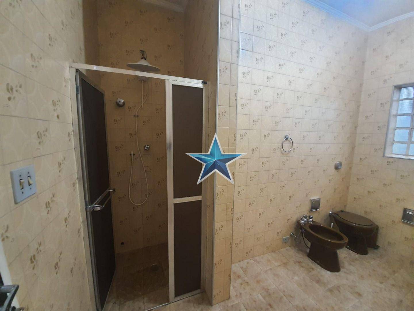 Sobrado à venda com 4 quartos, 300m² - Foto 19